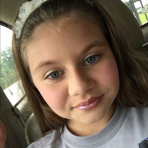 Meet your Posher, Bethaney